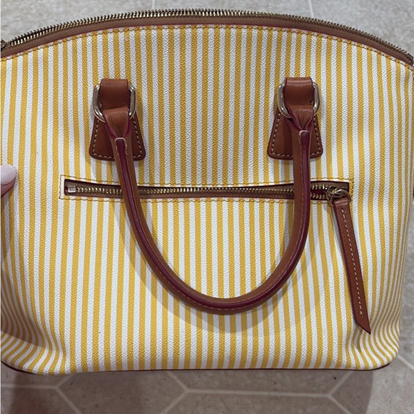 Dooney and Bourke satchel - Picture 4 of 4